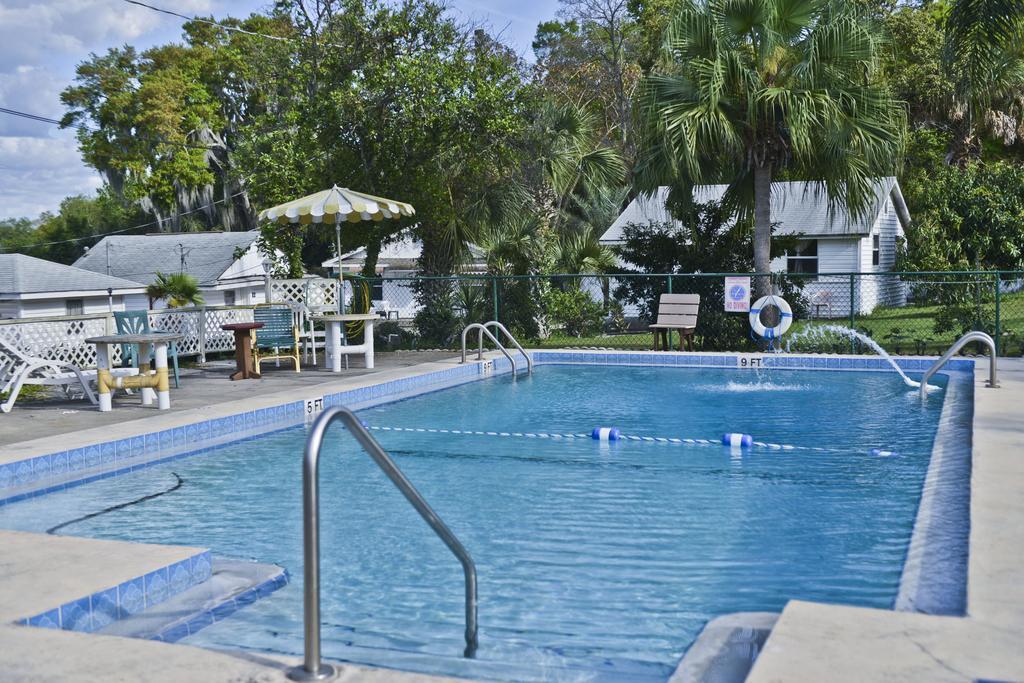Lake Ida Beach Resort Уинтер-Хейвен Экстерьер фото